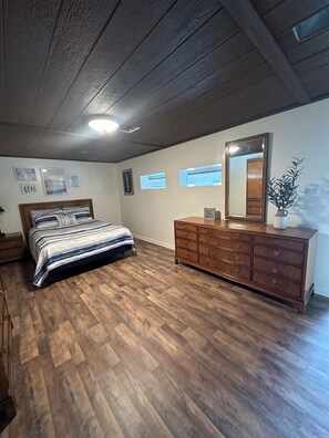 6 habitaciones y caja de seguridad en la habitación