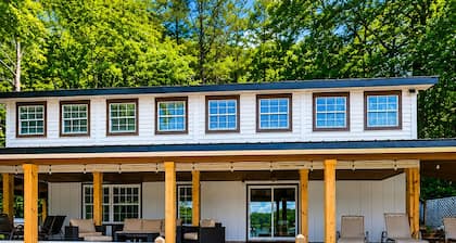 Family Friendly Lake House