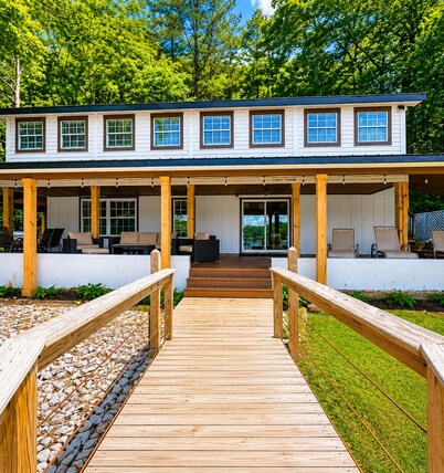Family Friendly Lake House