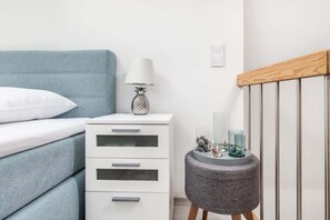 1 chambre, fer et planche à repasser, Wi-Fi, literie fournie