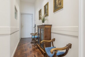 Interior - GuestHost - Elegant 120sqm apartment that can accommodate up to 4 people. Located on the second floor, with elevator(not suitable for disabled), of a renovated period building 5 minutes walk from Vatican Museums and Ottaviano metro stop, the apartment is (Rome)