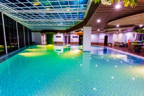 Indoor pool - Sakura Hotel (Hoa Binh)