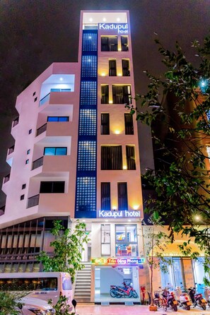 Mặt tiền nơi lưu trú