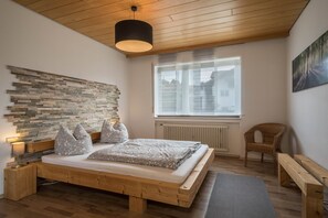 2 habitaciones, wifi gratis y ropa de cama 