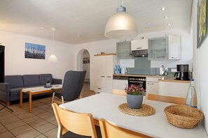 Interior - Holiday Apartment in the "Gästehaus Heinemann" directly on Lake Constance (Langenargen)