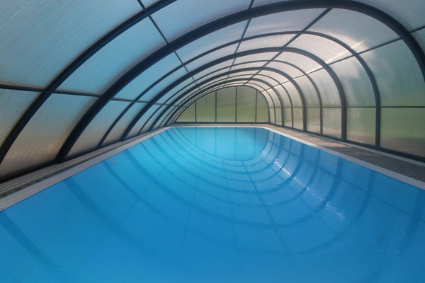 L'Eau, Bleu Azur, Ombre, Symétrie, Teintes Et Ombres, Bleu Électrique, Modèle, Verre, Daylighting