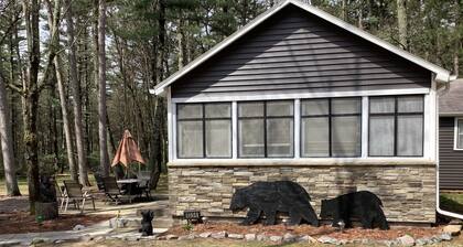 In the Heart of Hatfield- Direct access to ATV trail, Also great for family's
