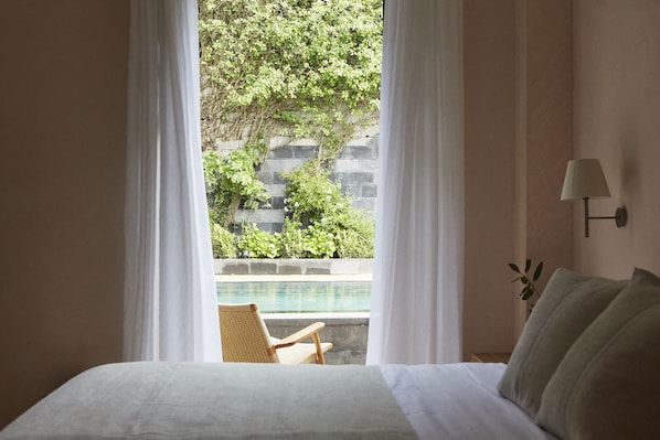 1 bedroom, premium bedding, down duvets, memory-foam beds