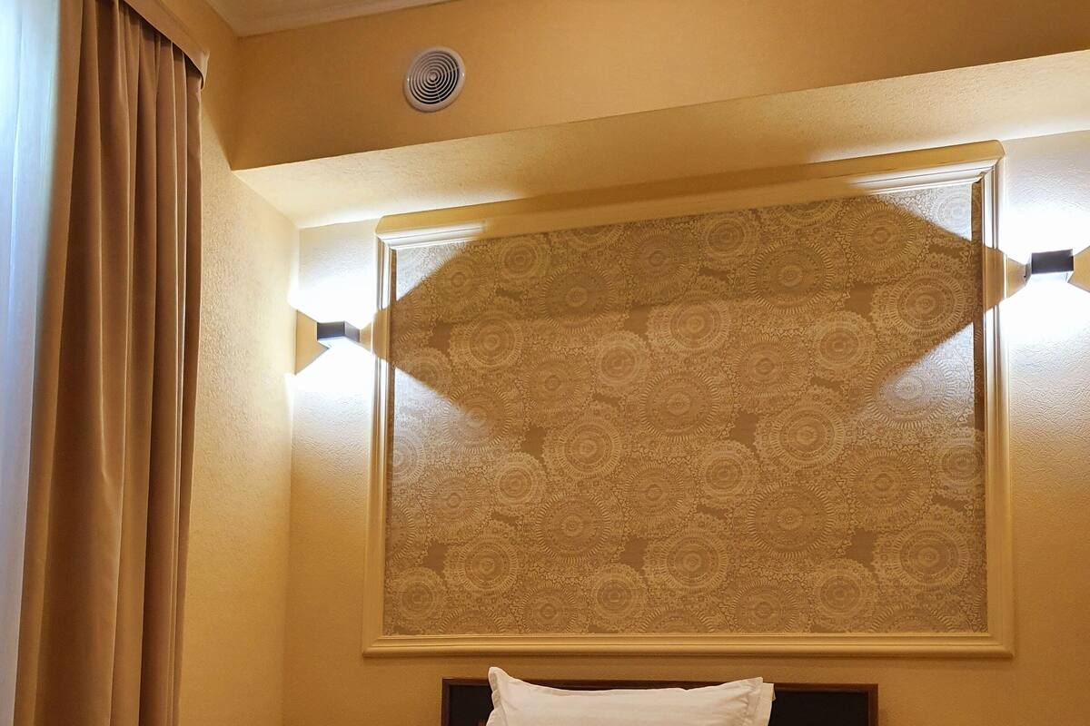Single Room | Premium bedding, in-room safe, desk, blackout drapes