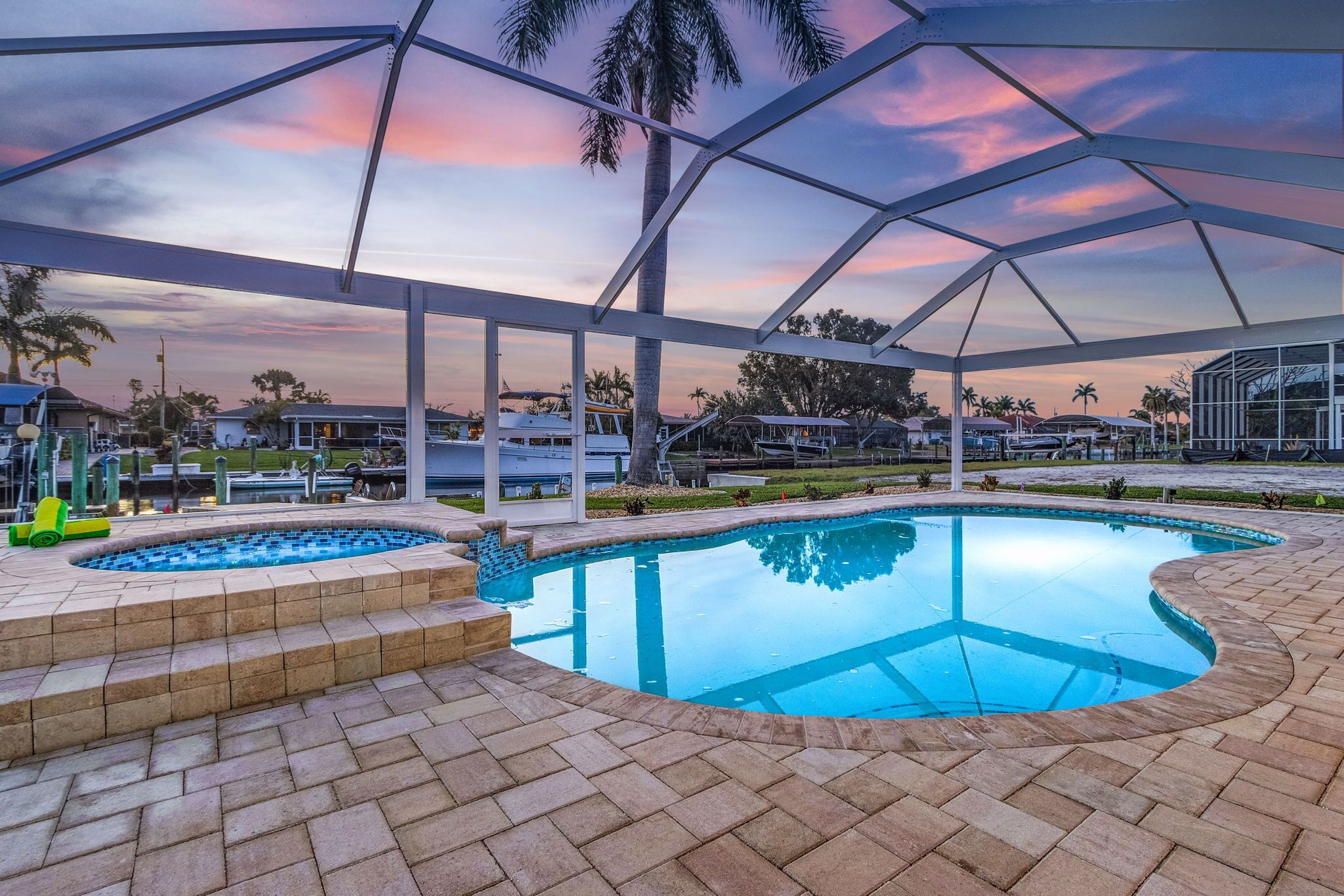 Boater's Paradise, Direct Gulf Access, Patio Bar & Heated Pool - Sea Glass Cottage - Roelens