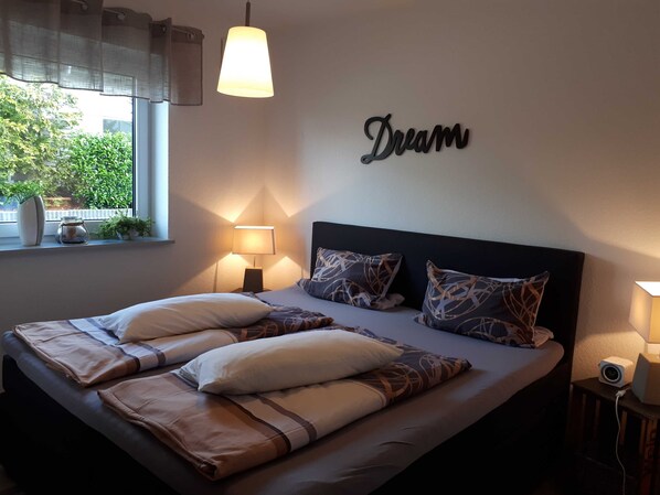 1 bedroom, travel cot, WiFi, bed sheets