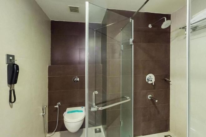 Bad | Dusj, toalettartikler (inkludert) og håndklær