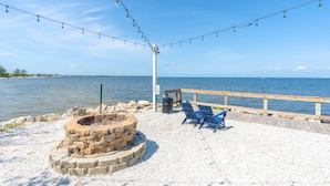Unclassified image, 2 of 49, button - Waterfront 2BR Townhome w/ 4 Balconies, Views of River, Bay & St. Pete – Near Beach & Pool (Ruskin)