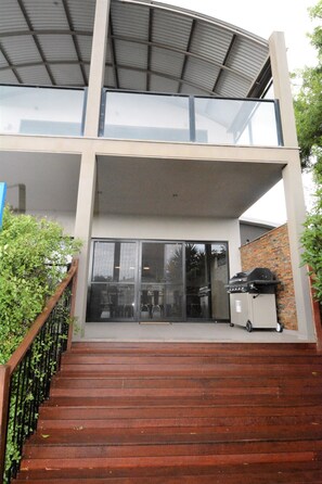 Exterior detail - Castle on the Hill, Ocean Grove. (Ocean Grove)