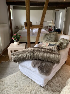 2 bedrooms, WiFi, bed sheets - Urlaub in der Zauberhaft Renovierten Krümelkate (Witzwort)