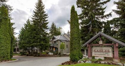 2BR | Gables | Steps to Gondolas | Heated Floors | Private Balcony | Fireplace