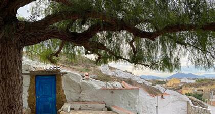 Modern villa with private pool, in the "LA FINCA GOLF" estate