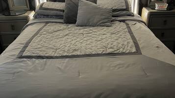 1 bedroom, iron/ironing board, free WiFi, bed sheets