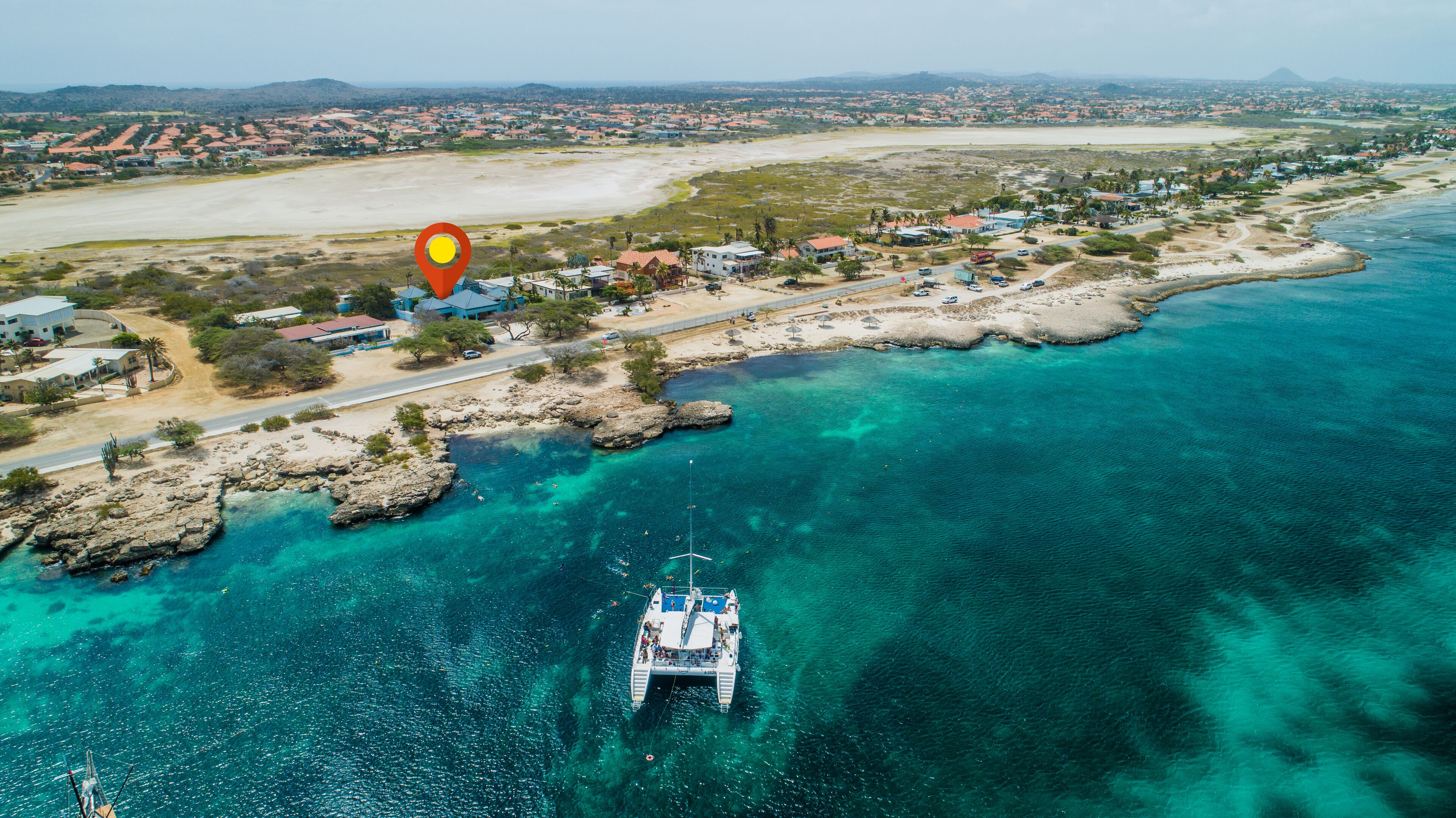 In front to the beach
Snorkel 