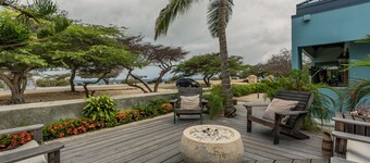 Ocean front luxury villa on Malmok Aruba