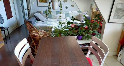 Charmant 2 piĂšces Clichy Levallois Ă 5 min en train de Paris Saint Lazarre