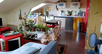 Charmant 2 piĂšces Clichy Levallois Ă 5 min en train de Paris Saint Lazarre