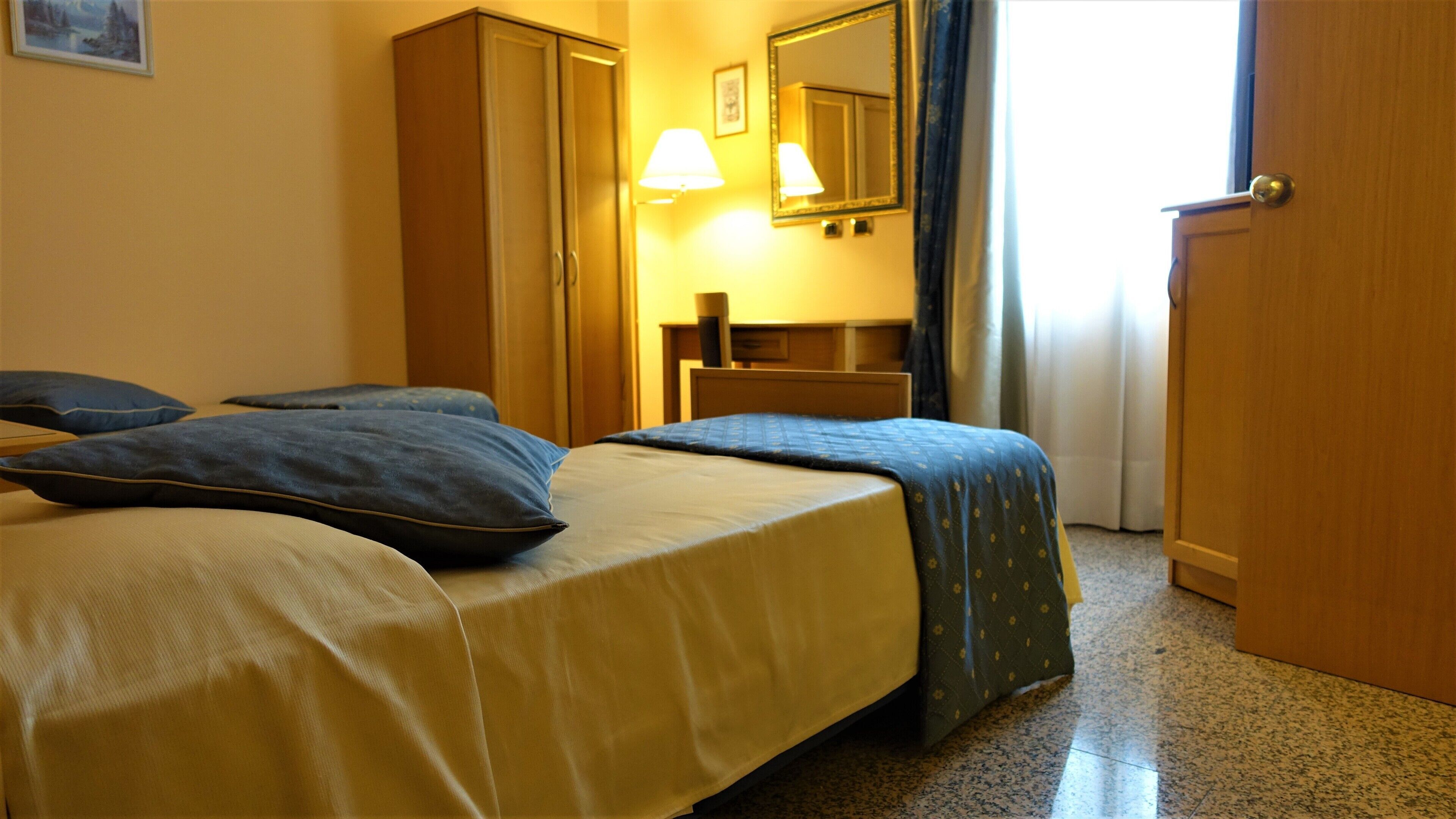 Down comforters, desk, laptop workspace, free WiFi
