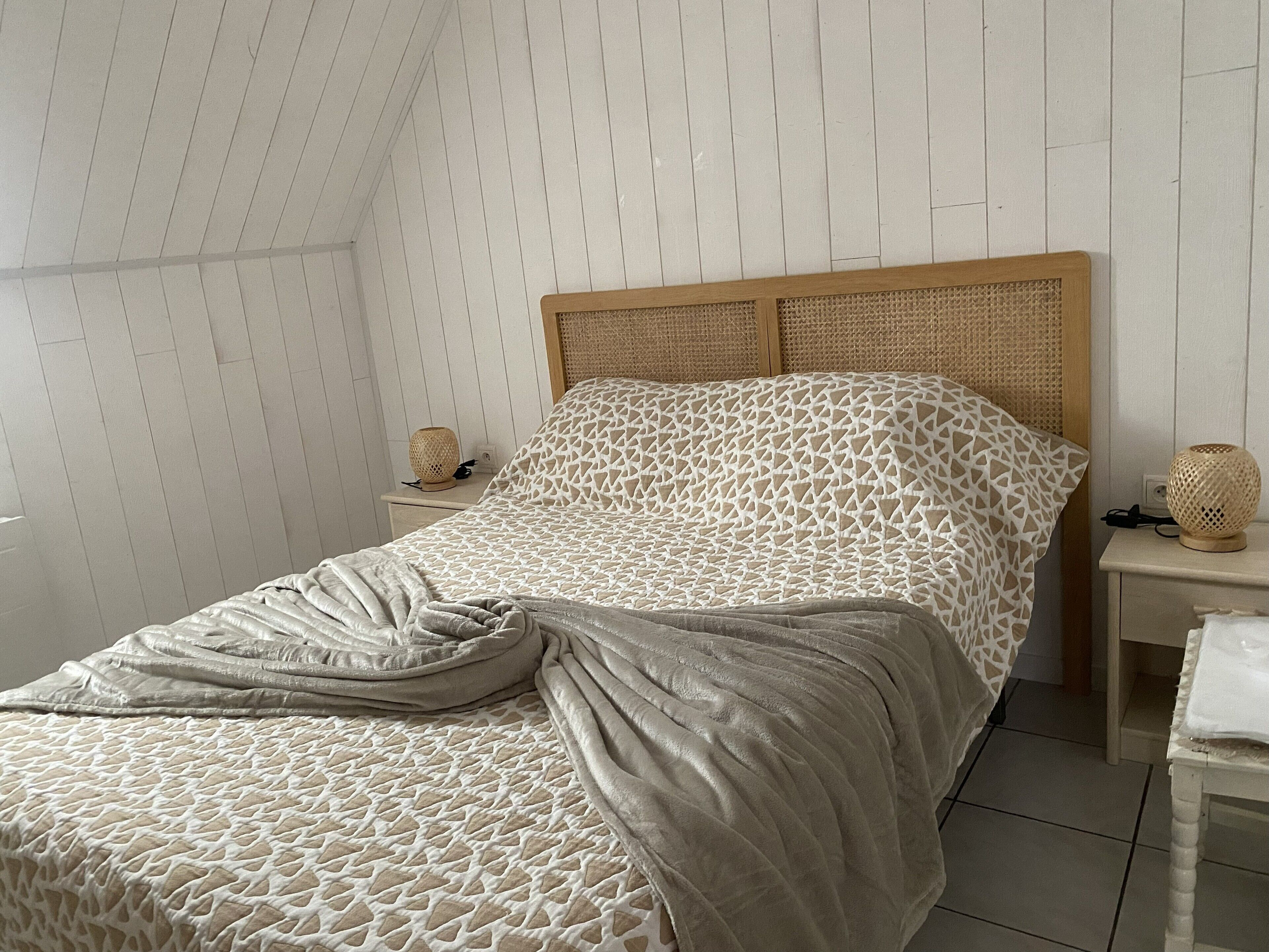 2 chambres, fer et planche à repasser, Wi-Fi gratuit