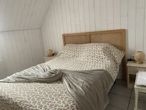 2 chambres, fer et planche à repasser, Wi-Fi gratuit