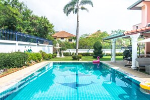 Private pool - D Smile Pool Villa Pattaya (Pattaya)