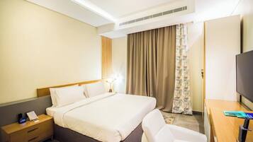 1 bedroom, in-room safe, soundproofing, free WiFi