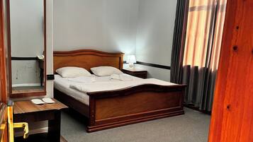 Desk, blackout drapes, iron/ironing board, free WiFi