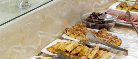 Tägliches inbegriffenes Frühstücksbuffet