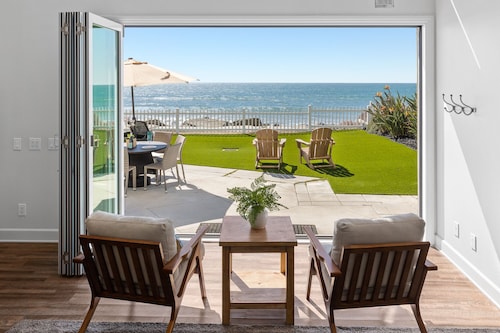 LOWER LEVEL Pet Friendly Oceanfront Condo P919-0