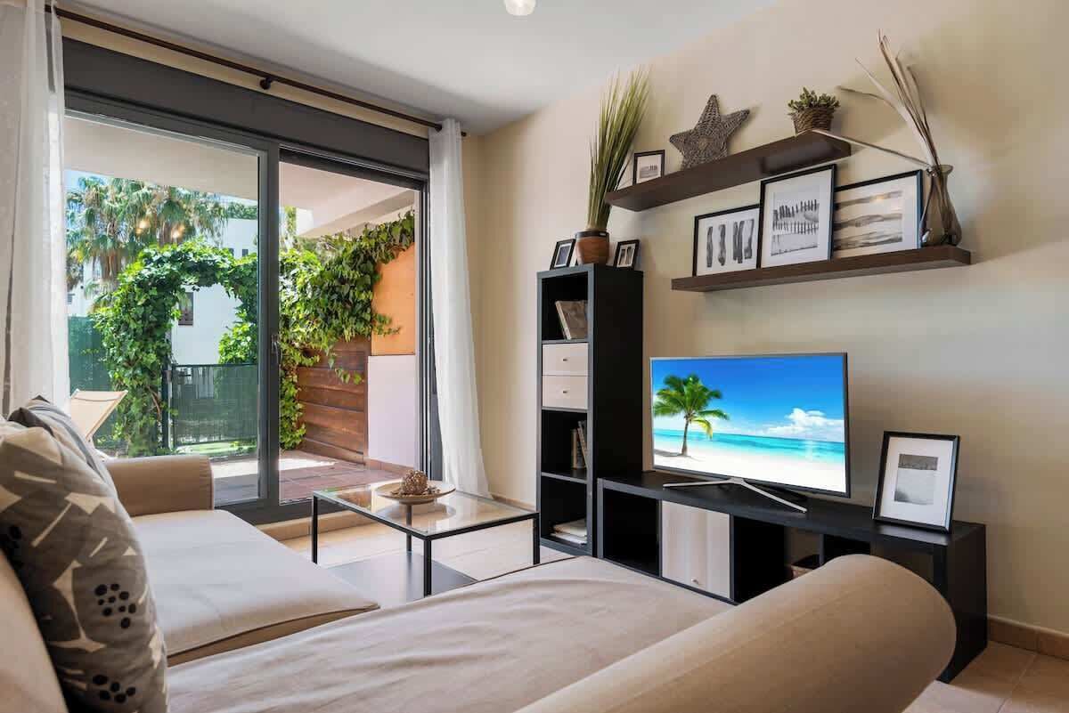 2 bedrooms, iron/ironing board, free WiFi