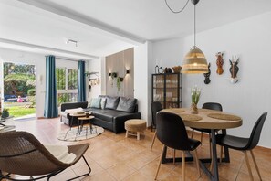 Smart TV - Beachfront Calahonda apt by Costarentals - Ref 89 (Calahonda)