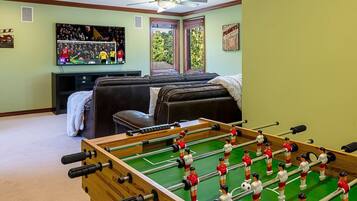 Spielezimmer