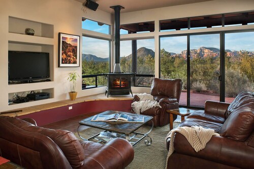 Walls of Glass - Panoramic Views, Hot Tub, Fire Pit Under the Stars