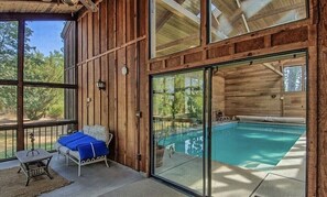 屋内プール、温水プール