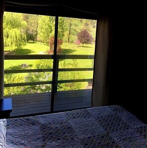 4 bedrooms, free WiFi, bed sheets