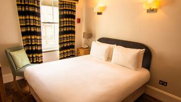 1 camera, una cassaforte in camera, ferro/asse da stiro, Wi-Fi gratuito