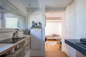 Kühlschrank, Herdplatte, Geschirrspüler