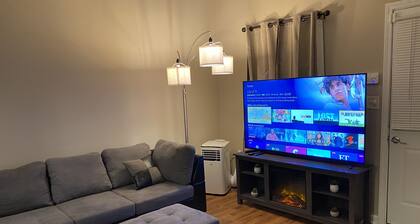 Very Cozy Newly Built 3 Bedrooms, full double shower space.