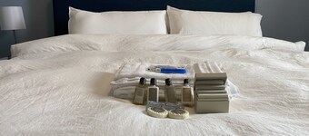 Very Cozy Newly Built 3 Bedrooms, full double shower space.