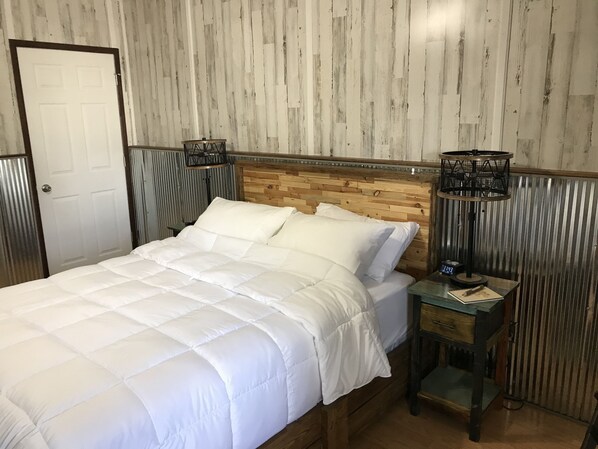 Free WiFi, bed sheets
