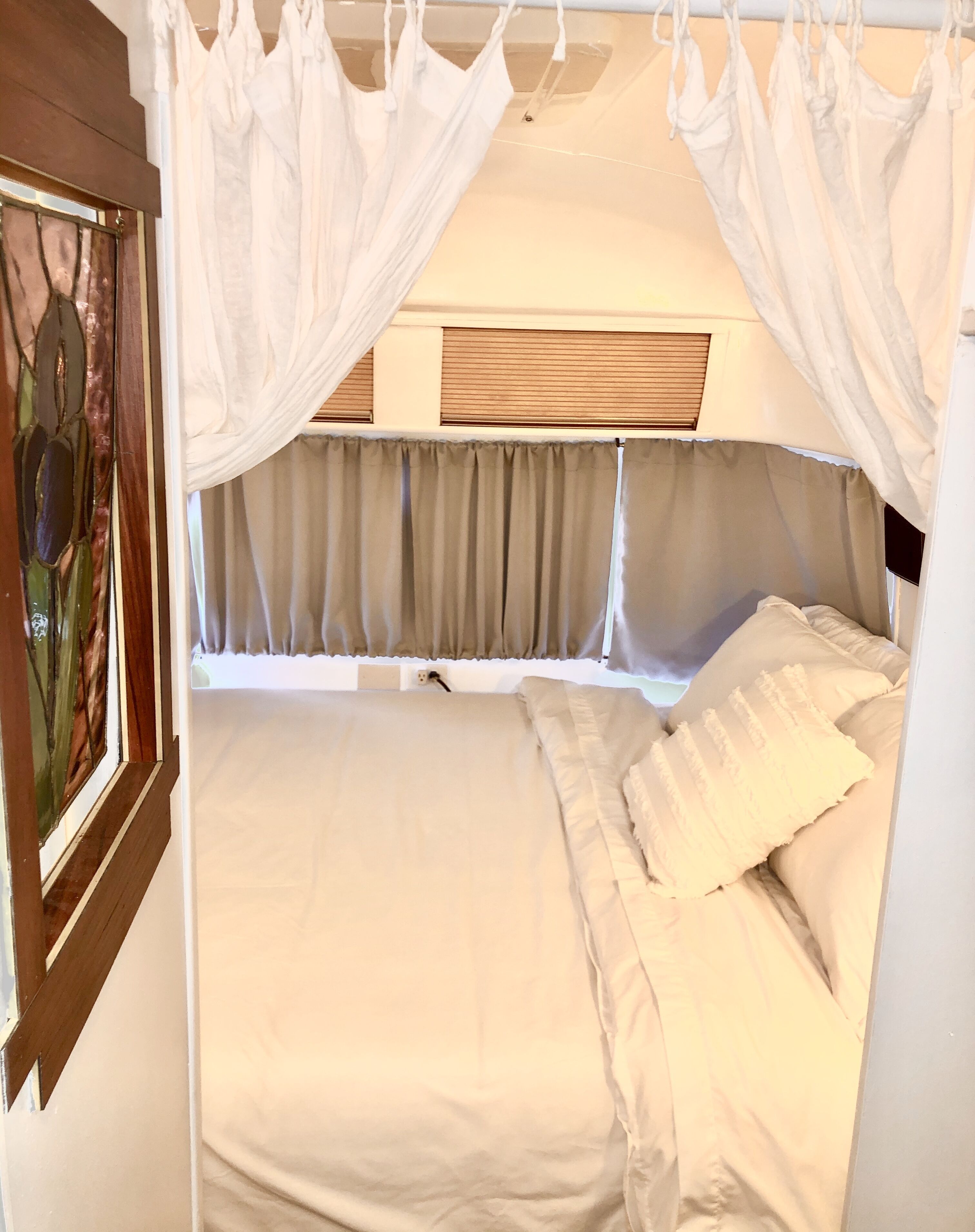 1 slaapkamer, een strijkplank/strijkijzer, wifi, beddengoed