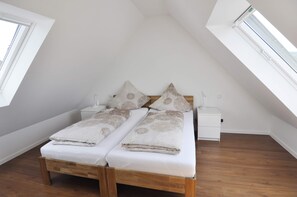 1 bedroom, in-room safe, iron/ironing board, travel crib