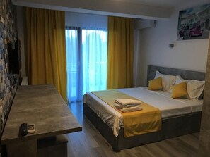 Panoramic Double Room | Free WiFi - Mav Boutique Villa (Agigea)
