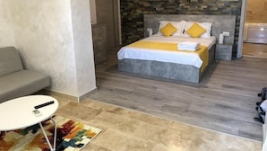 Family Apartment | WiFi (free) - Mav Boutique Villa (Agigea)