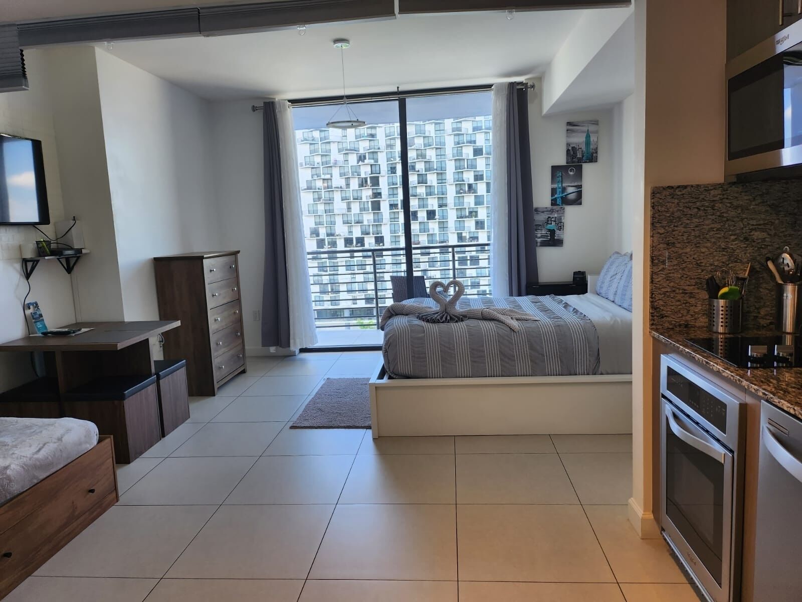 5350 Park inn Suites luxury